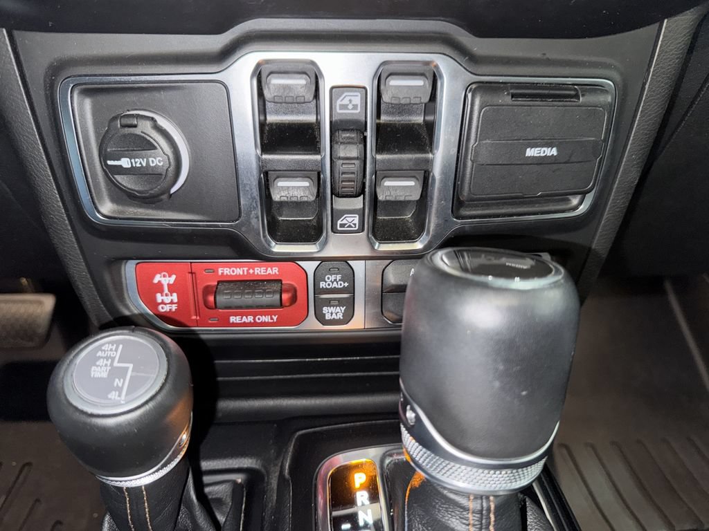 Used 2023 Jeep Wrangler Unlimited Rubicon 392 w/ Trailer Tow Package AWD/4WD image 35