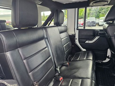 Used 2012 Jeep Wrangler Unlimited Sahara w/ Dual Top Group image 13