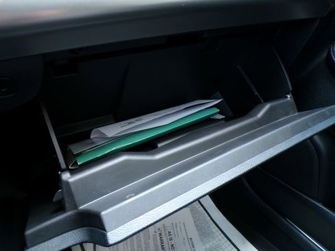 Used 2022 Ford Edge Titanium w/ Class II Trailer Tow Package image 34