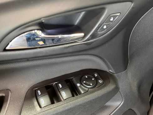Used 2022 Chevrolet Equinox RS AWD/4WD image 29