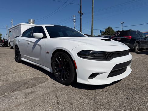 Used 2016 Dodge Charger R/T Scat Pack w/ Beats Audio Group image 11