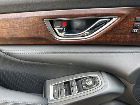 New 2025 Subaru Ascent Touring w/ Popular Package #2 image 9