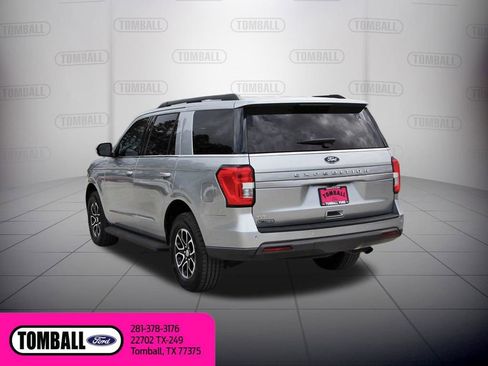 Used 2023 Ford Expedition XLT image 5