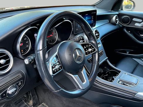 Used 2022 Mercedes-Benz GLC 300 4MATIC image 17