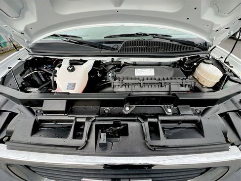 Used 2022 GMC Savana 2500 w/ Driver Convenience Package image 22