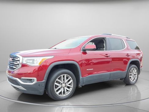 Used 2018 GMC Acadia SLE image 2