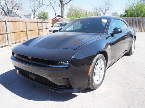 New 2025 Dodge Charger R/T w/ Quick Order Package 25M R/T image 2