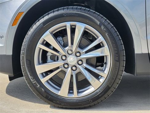 New 2025 Cadillac XT5 Premium Luxury w/ Technology Package image 9