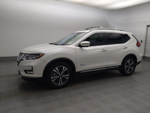 Used 2017 Nissan Rogue SL w/ SL HEV Premium Package FWD image 2
