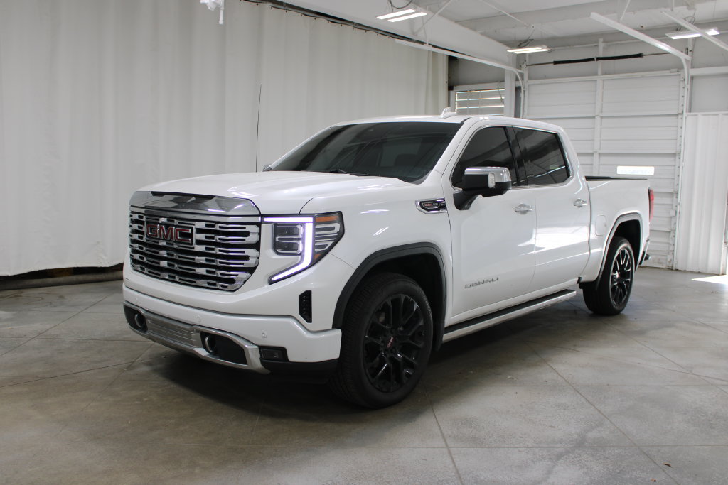Used 2023 GMC Sierra 1500 Denali AWD/4WD image 4