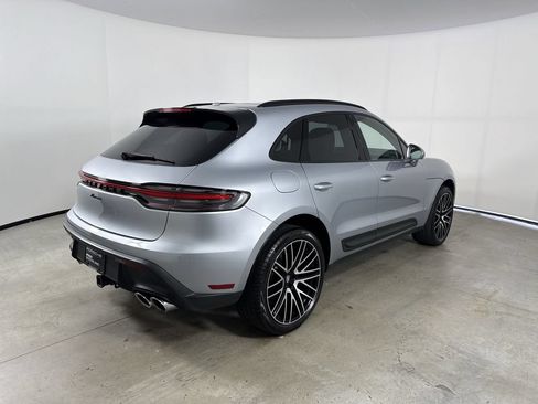 Certified 2024 Porsche Macan AWD/4WD image 7