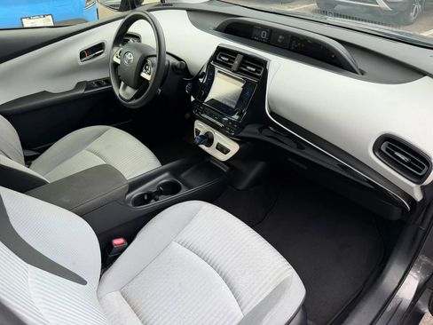 Used 2016 Toyota Prius Two FWD image 22