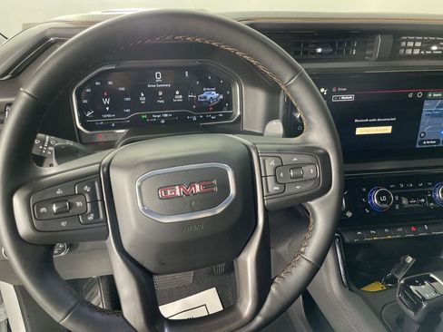 Used 2025 GMC Sierra 1500 AT4 w/ Technology Package image 11