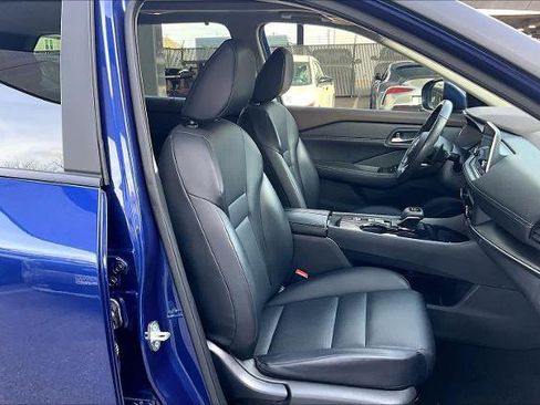 Certified 2023 Nissan Rogue SV w/ SV Premium B Package image 9