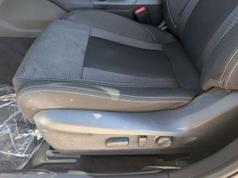 Used 2024 Subaru Outback Premium image 15