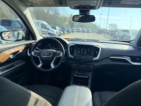 Used 2020 GMC Terrain SLE w/ Driver Convenience Package image 10