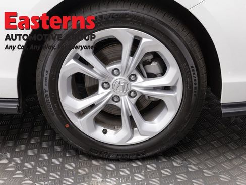 Used 2025 Honda Accord LX image 30