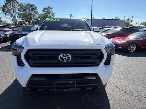 Used 2026 Toyota Tacoma 4x4 Double Cab image 8