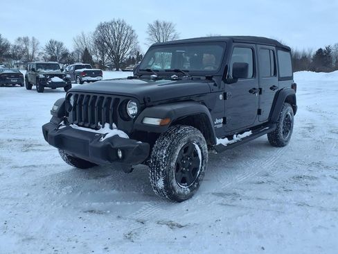 Used 2021 Jeep Wrangler Unlimited Sport image 23