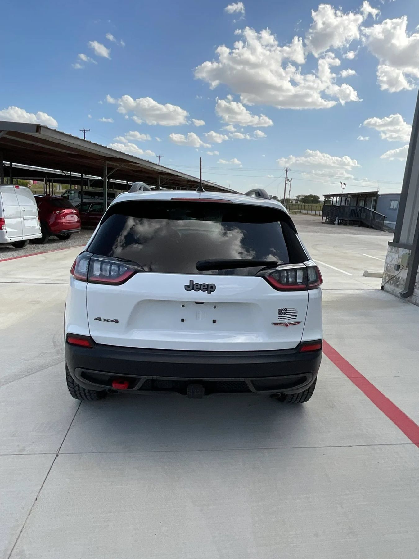 Used 2021 Jeep Cherokee Trailhawk w/ Trailer Tow Group AWD/4WD image 14