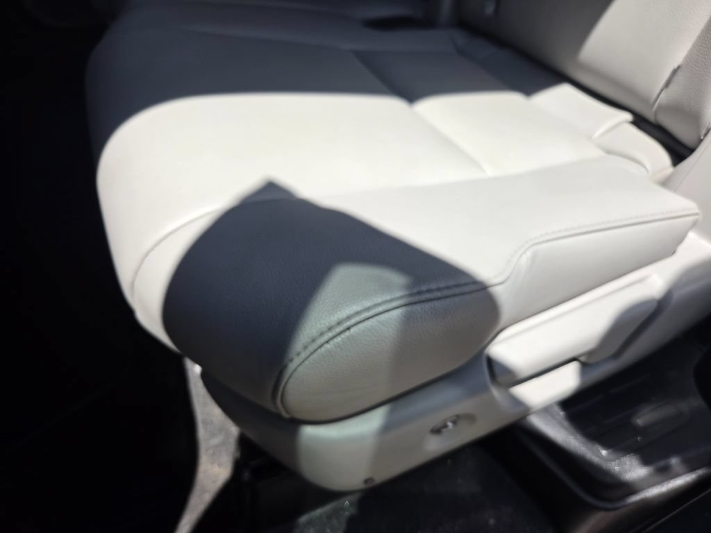 Used 2018 Honda Pilot Touring image 26