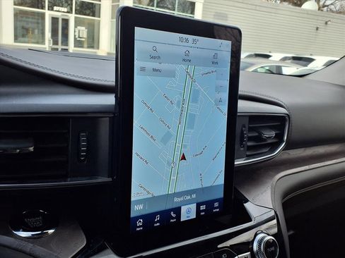 Certified 2023 Ford Explorer Platinum w/ Technology Package image 10