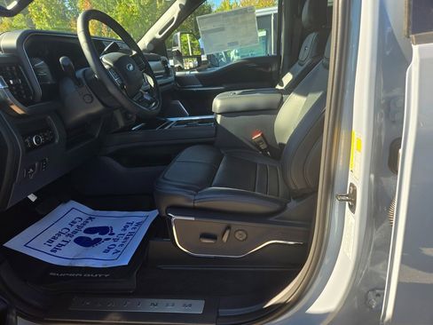 New 2026 Ford F250 Platinum image 7