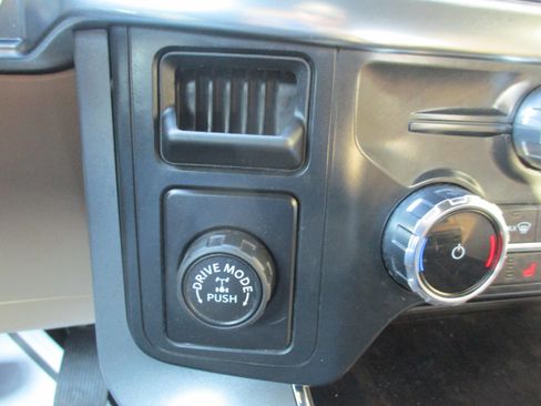 Used 2022 Ford F150 Lariat RWD image 13