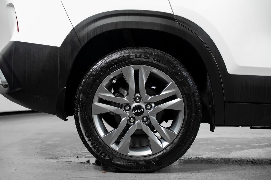 Used 2023 Kia Seltos S FWD image 6
