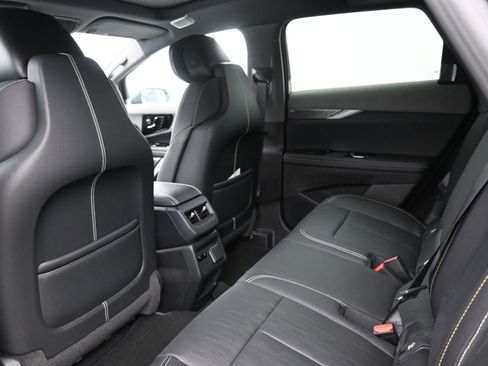 New 2025 Cadillac Optiq Luxury 2 w/ LPO, Floor Liner Package image 10