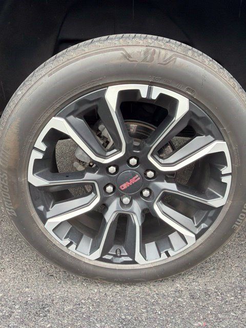 Used 2023 GMC Canyon Denali AWD/4WD image 8