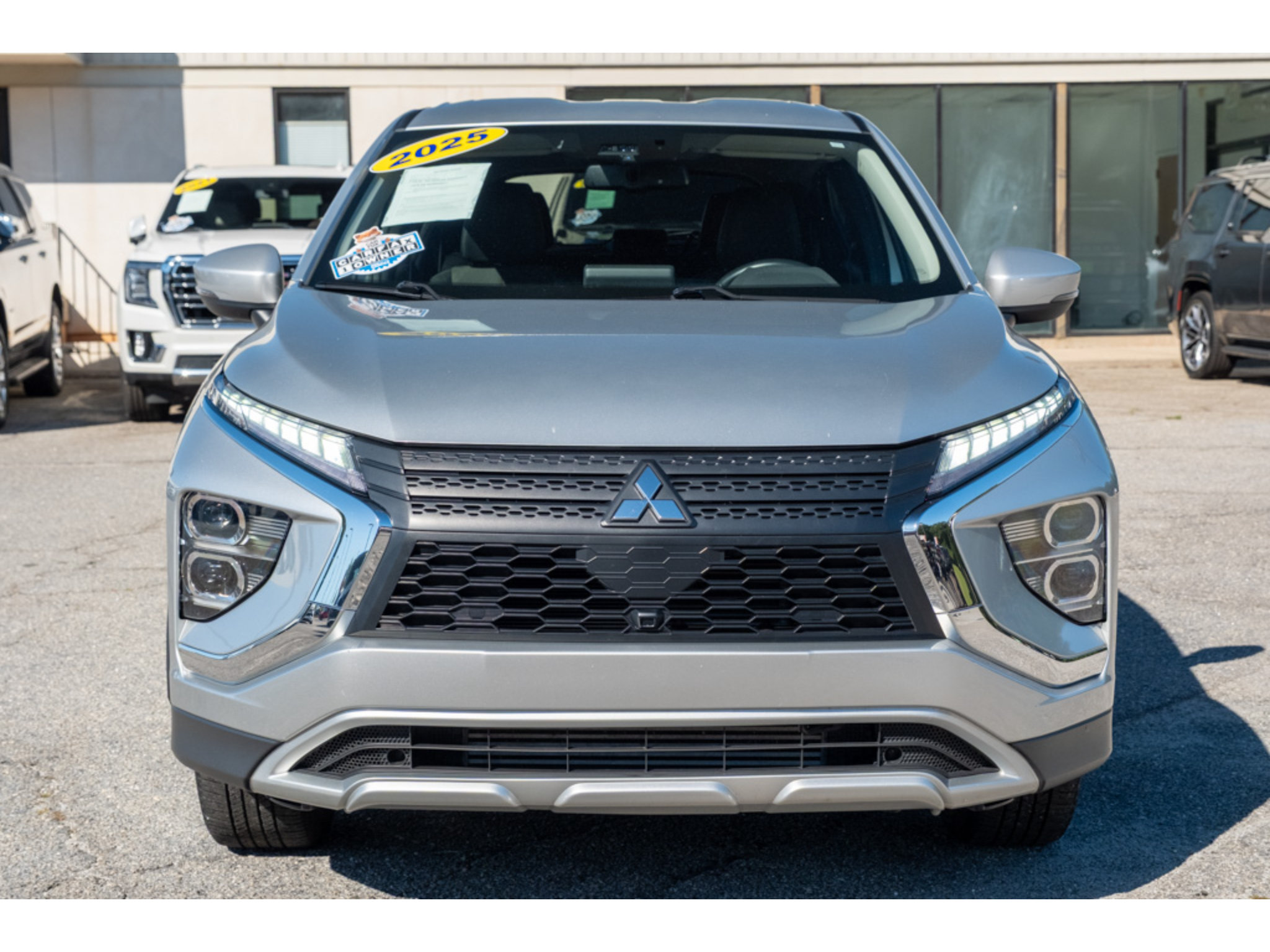 Used 2025 Mitsubishi Eclipse Cross SE AWD/4WD image 3