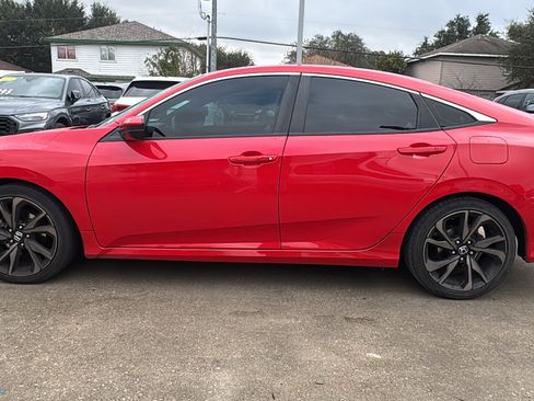 Used 2020 Honda Civic Sport image 2