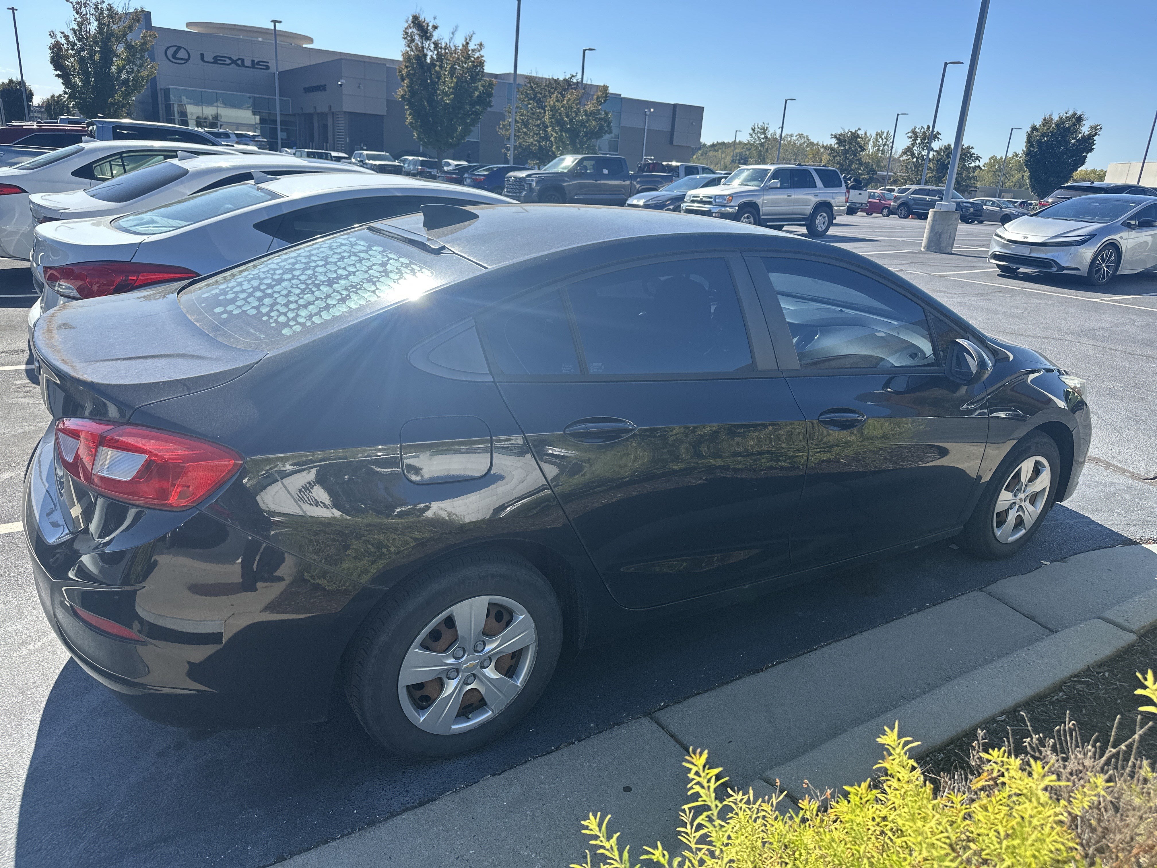 Used 2017 Chevrolet Cruze LS FWD image 13