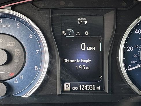 Used 2017 Toyota Camry LE image 15