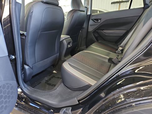 New 2025 Subaru Crosstrek 2.5i Limited w/ Popular Package #4A image 12