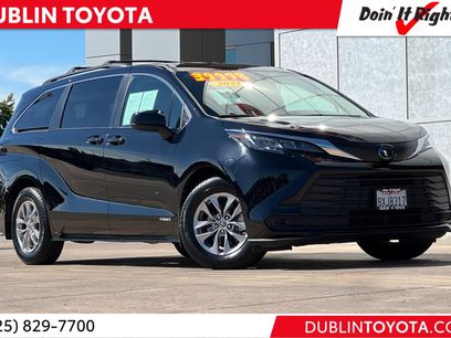 Certified 2021 Toyota Sienna LE