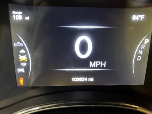 Used 2017 Jeep Grand Cherokee Limited w/ Trailer Tow Group IV AWD/4WD image 2