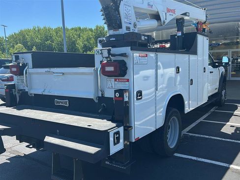 Used 2025 Ford F550 4x4 SuperCab Super Duty image 4