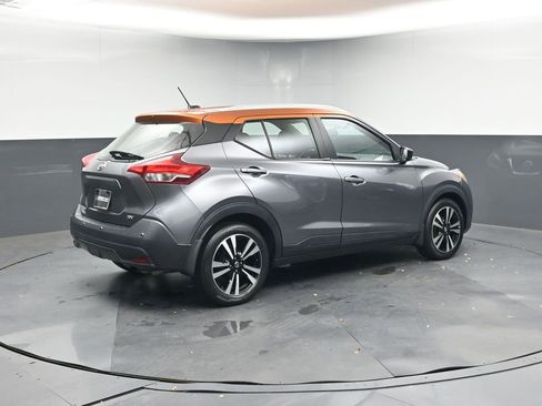 Used 2020 Nissan Kicks SV image 5