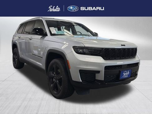 Used 2025 Jeep Grand Cherokee L Altitude AWD/4WD image 1