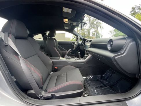 Used 2025 Subaru BRZ Premium RWD image 24