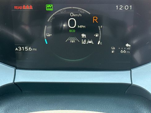 Used 2023 Toyota Prius Prime FWD image 30