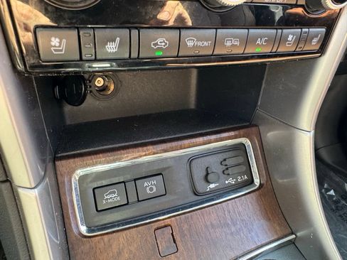 Used 2020 Subaru Ascent Touring AWD/4WD image 21
