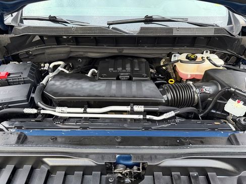 Used 2024 Chevrolet Silverado 1500 LT image 38