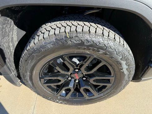 New 2026 GMC Sierra 1500 Elevation w/ Elevation Premium Package image 4