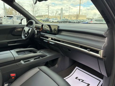 New 2027 Kia Telluride S image 13