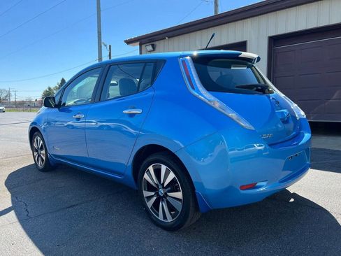 Used 2014 Nissan Leaf SL w/ Premium Package image 3