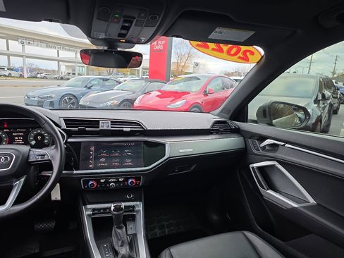Used 2022 Audi Q3 2.0T Premium Plus image 33