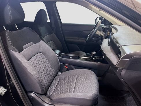 Used 2025 Nissan Kicks SV FWD image 23